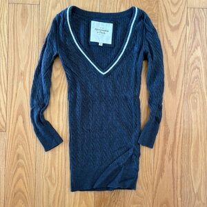 Abercrombie & Fitch Blue V-Neck Sweater
